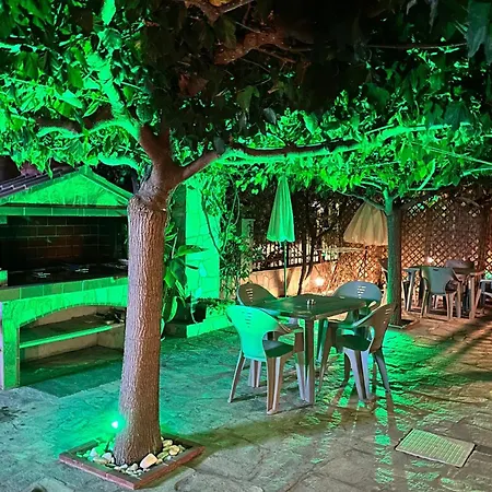 Amaranti Luxury Aparthotel Vrasná